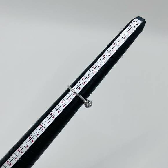 Round Brilliant .50 CT VS Lab Diamond Silver Ring - Picture 8 of 8